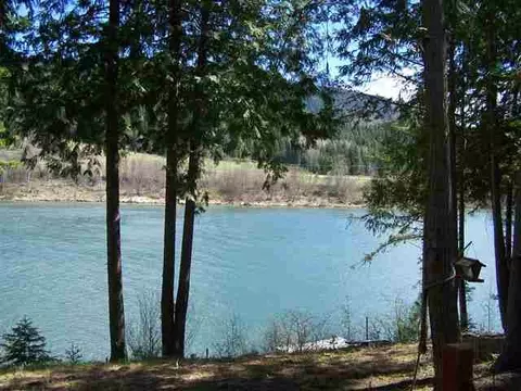 1201 Graham Rd, Cusick, WA 99119 photo 2