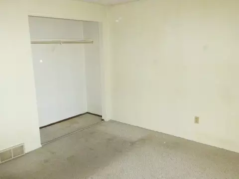 3827 E 13th Ave, Spokane, WA 99202 photo 8