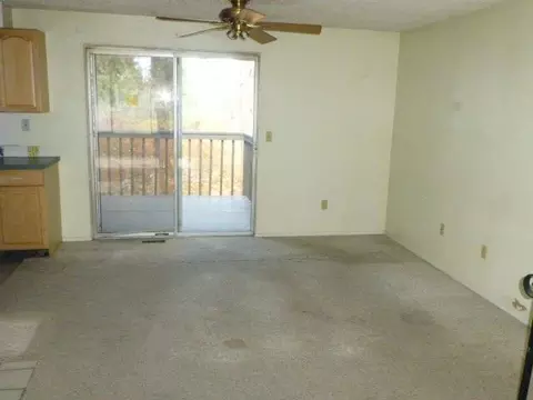 3827 E 13th Ave, Spokane, WA 99202 photo 6
