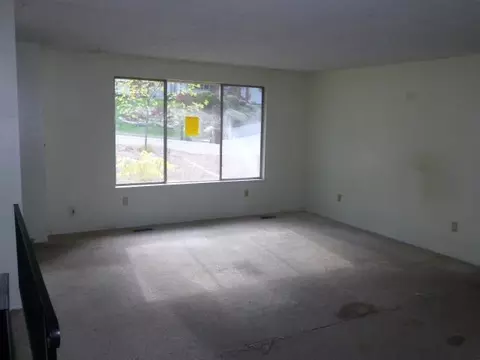 3827 E 13th Ave, Spokane, WA 99202 photo 3