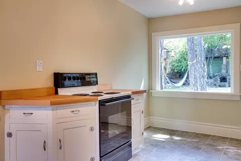 2724 E 18th Ave, Spokane, WA 99223 photo 7