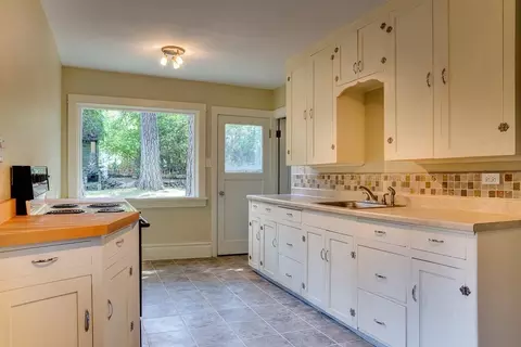2724 E 18th Ave, Spokane, WA 99223 photo 8