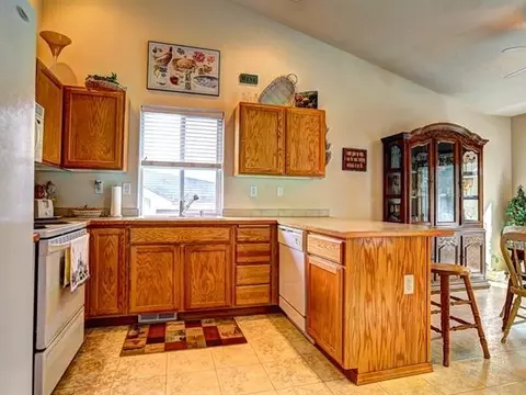 518 E Blackhawk Dr, Spokane, WA 99208 photo 7