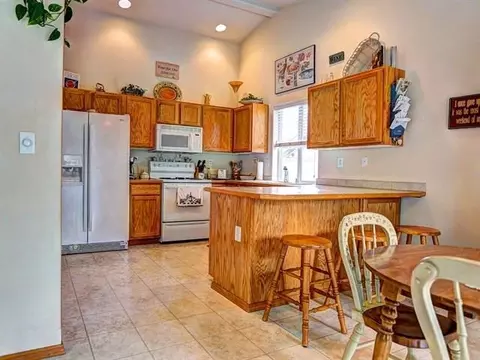 518 E Blackhawk Dr, Spokane, WA 99208 photo 6