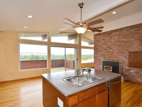 2434 E 9th Ave, Spokane, WA 99202 photo 8