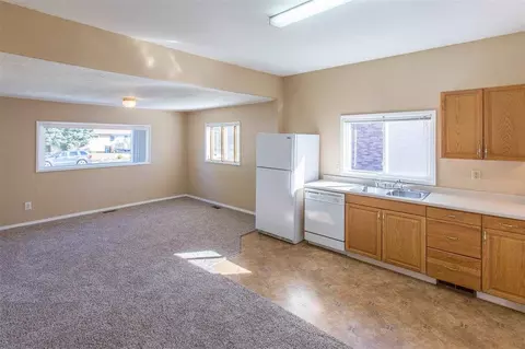 2214 E Rowan Ave, Spokane, WA 99207 photo 6