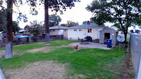 1828 E Decatur Ave, Spokane, WA 99208 photo 4