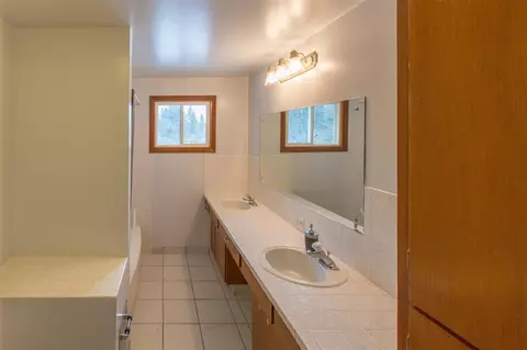 1324 E 35th Ave, Spokane, WA 99223 photo 8