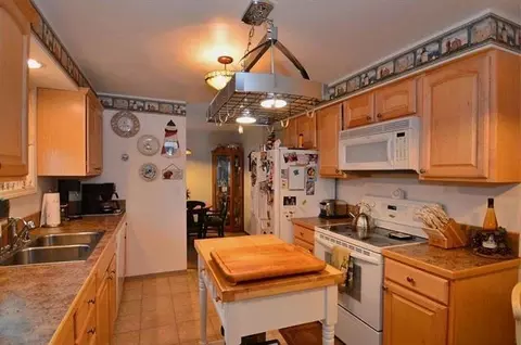 2712 E 38th Ave, Spokane, WA 99223 photo 2