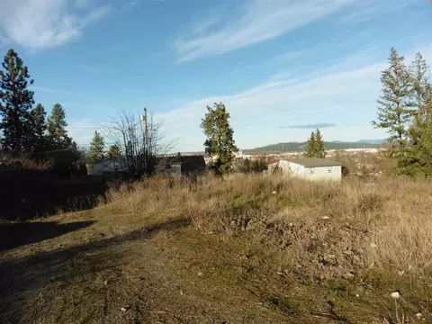 1709 E 7th Ave, Spokane, WA 99202 photo 2