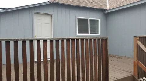 2103 E Sanson Ave, Spokane, WA 99207 photo 2