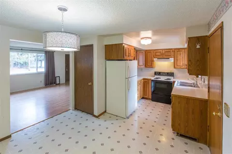 832 E Bismark, Spokane, WA 99208 photo 4