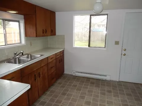 2425 E Decatur Ave, Spokane, WA 99208 photo 8
