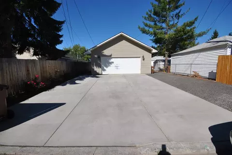 904 E Rowan, Spokane, WA 99207 photo 3