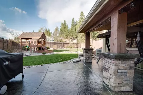 217 E Travis Ct, Spokane, WA 99208 photo 12