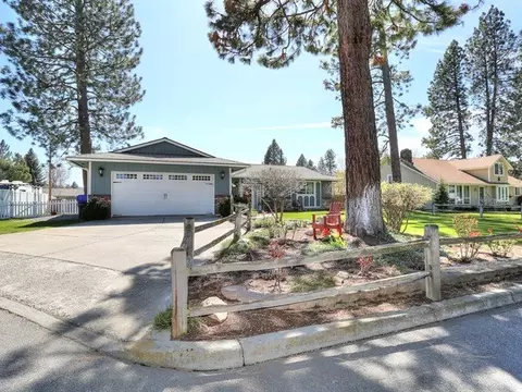 11204 E Aloha Ct, Spokane, WA 99206 photo 2