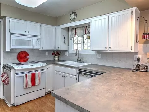 11204 E Aloha Ct, Spokane, WA 99206 photo 7
