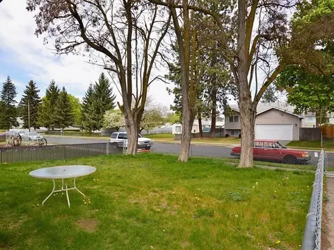 1216 E Sanson Ave, Spokane, WA 99207 photo 20