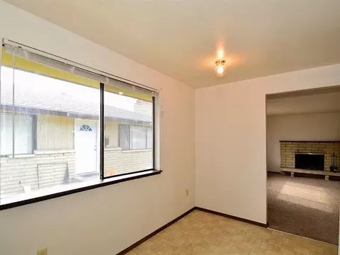 1216 E Sanson Ave, Spokane, WA 99207 photo 8