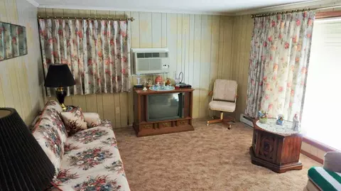 911 E Crown, Spokane, WA 99207 photo 3