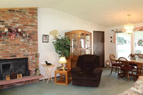 10813 E 27th St, Spokane Valley, WA 99206 photo 4