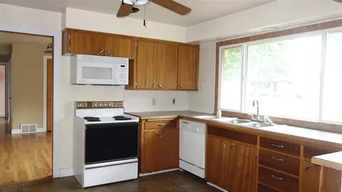 11601 E 11th Ave, Spokane Valley, WA 99206 photo 7