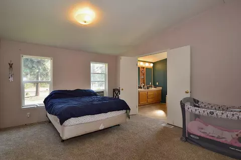 2010 E Smythe, Spangle, WA 99031 photo 9