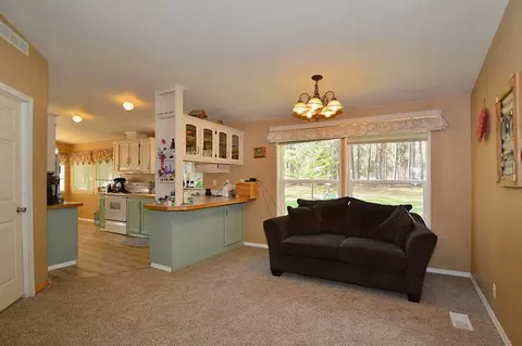 2010 E Smythe, Spangle, WA 99031 photo 4