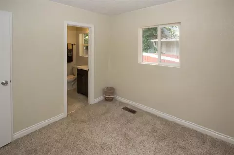 628 E Olympic Ave, Spokane, WA 99207 photo 8