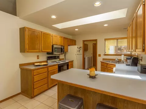 405 E Shenandoah Dr, Spokane, WA 99208 photo 5