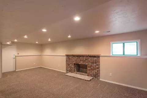 2312 E 48th Ave, Spokane, WA 99223 photo 5