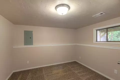 2312 E 48th Ave, Spokane, WA 99223 photo 7