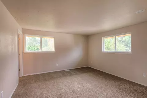 2312 E 48th Ave, Spokane, WA 99223 photo 17