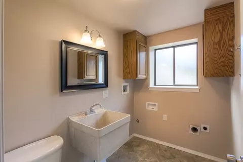 2312 E 48th Ave, Spokane, WA 99223 photo 4