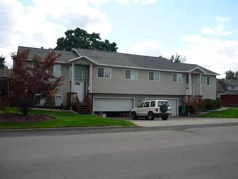 912 E Jackson Ave, Spokane, WA 99207 photo 2