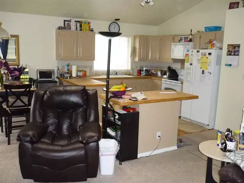 912 E Jackson Ave, Spokane, WA 99207 photo 7