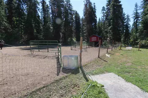 8944 N Leclerc Rd, Cusick, WA 99119 photo 17