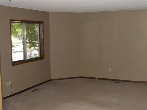 1518 E 10th Ave, Spokane, WA 99202 photo 5