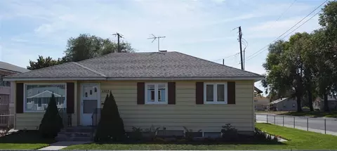 1702 E Sanson Ave, Spokane, WA 99207 photo 1