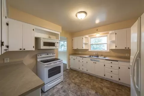727 E 43rd Ave, Spokane, WA 99203 photo 5