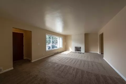 727 E 43rd Ave, Spokane, WA 99203 photo 3