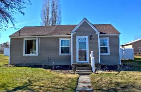 225 N Main St, Spangle, WA 99031 photo 4