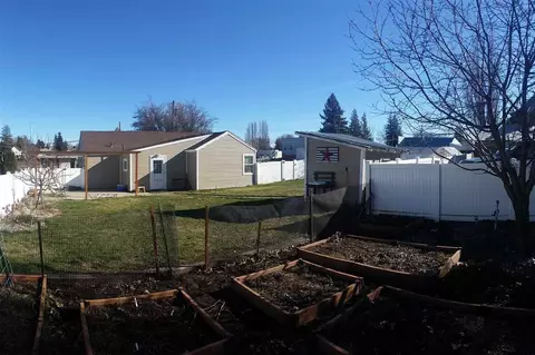 225 N Main St, Spangle, WA 99031 photo 5