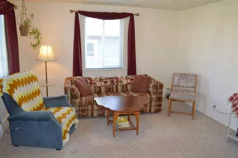 708 Everett Ave, Spokane, WA 99207 photo 2