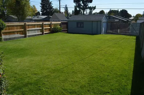 708 Everett Ave, Spokane, WA 99207 photo 17