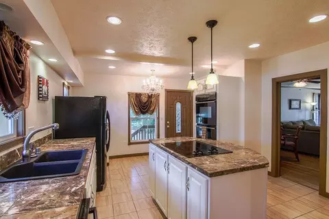 1427 E 16th Ave, Spokane, WA 99203 photo 5
