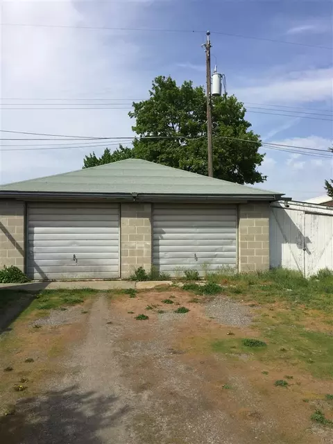1923 E Central Ave, Spokane, WA 99207 photo 4