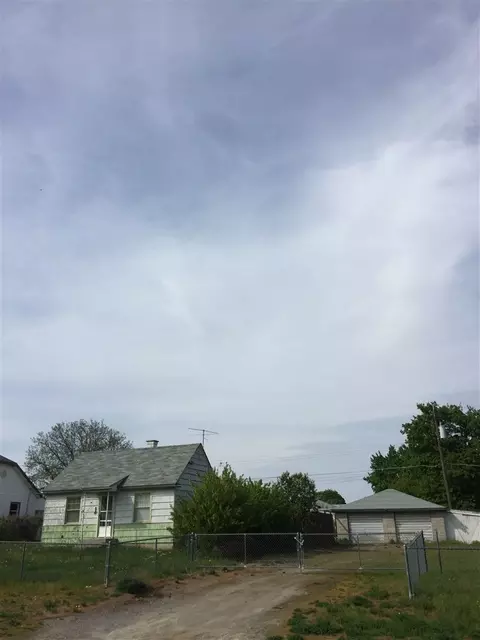 1923 E Central Ave, Spokane, WA 99207 photo 1