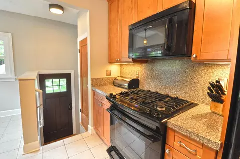 311 E 27th Ave, Spokane, WA 99203 photo 8