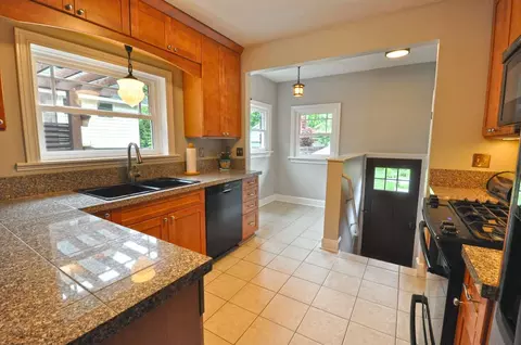 311 E 27th Ave, Spokane, WA 99203 photo 7